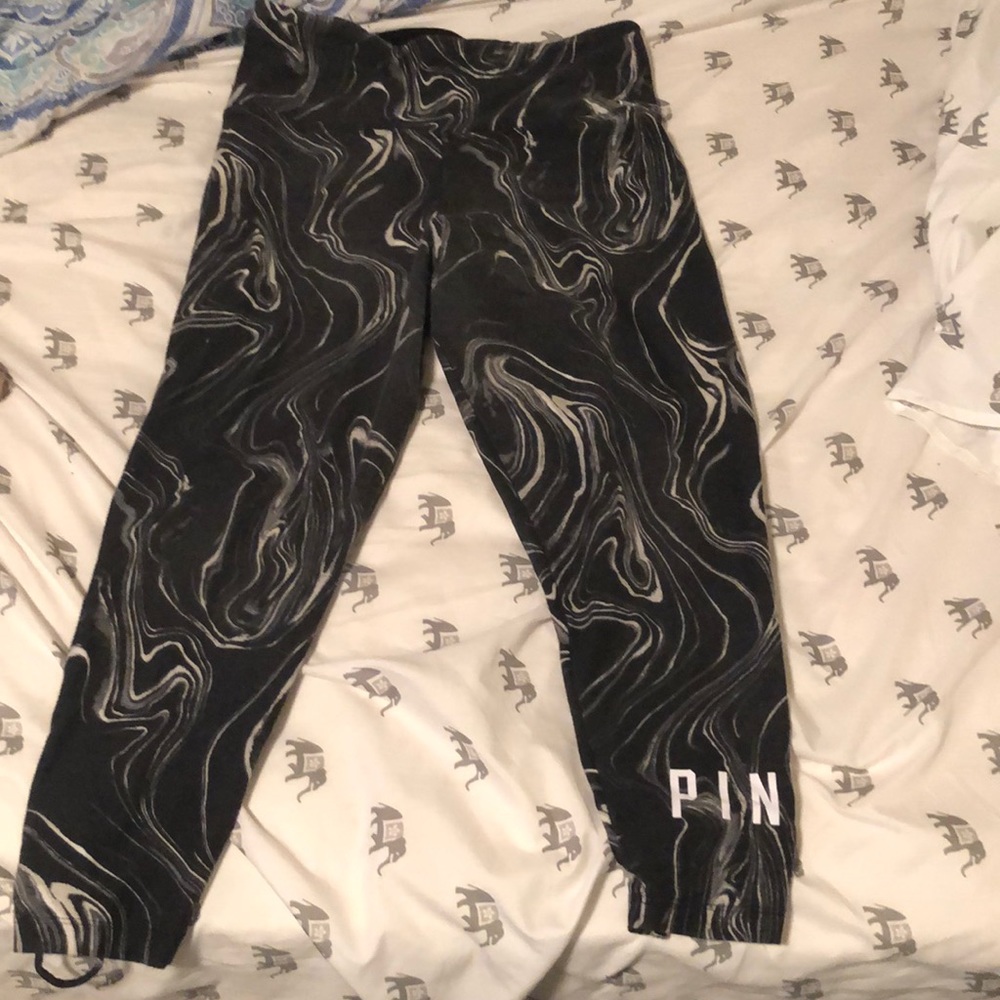 Marble leggings with lace ups on the side